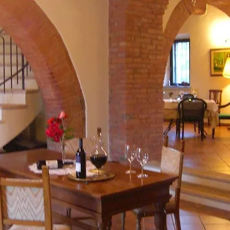 Casa Bolsinina Монтерони-д'Арбия