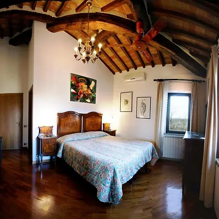 לינה וארוחת בוקר Casa Bolsinina