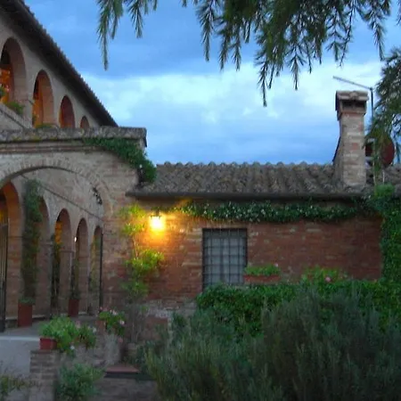 לינה וארוחת בוקר Casa Bolsinina מונטרוני ד'ארביה